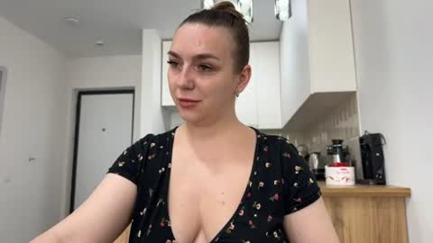 lucky_foryou_baby online show from 23, 6, 2026