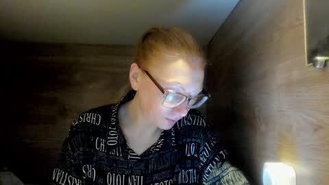 lucky_licky20 online show from 17, 1, 2025