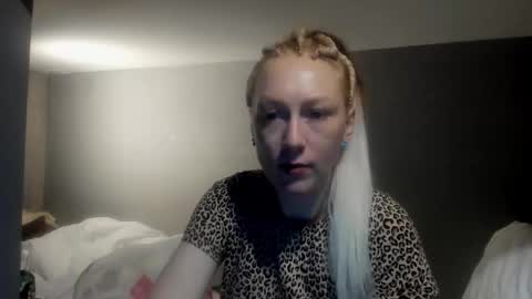 lucky_licky20 online show from 20, 2, 2026