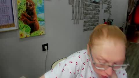 lucky_licky20 online show from 14, 4, 2026