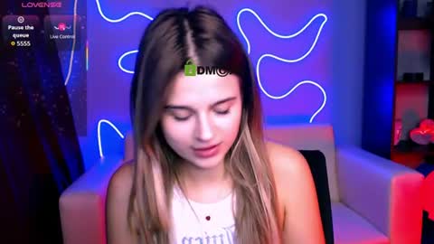 Mila Sweetheart online show from 25, 6, 2026