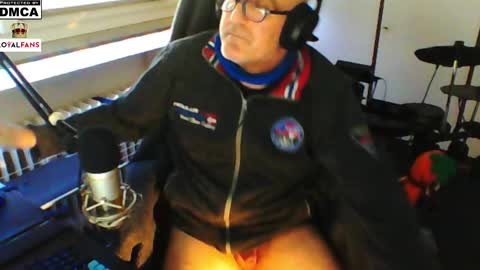 Snapshot of luckyfreak1 chatting on 2, 3, 2025 call me Stefan online show from 2, 3, 2025