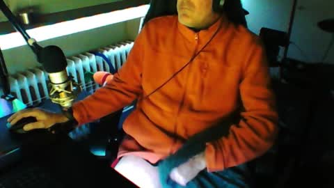 Snapshot of luckyfreak1 chatting on 8, 2, 2026 call me Stefan online show from 8, 2, 2026