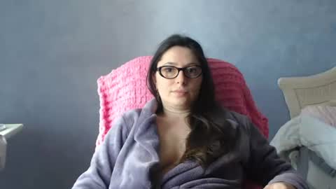 luckylinda23 online show from 16, 4, 2026