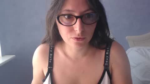 luckylinda23 online show from 4, 8, 2026