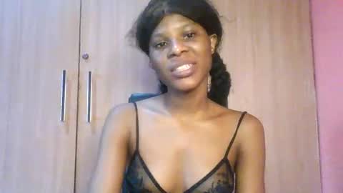 Snapshot of luckymadequeen chatting on 9, 8, 2026 Gloria online show from 9, 8, 2026