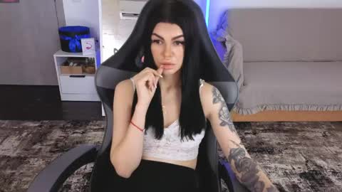 Monika online show from 2, 5, 2026