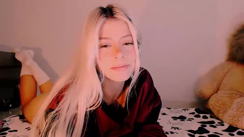 luckysapphire777 online show from 8, 2, 2025