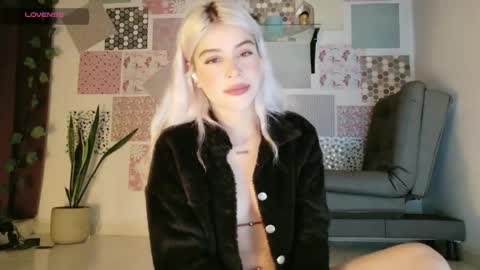 luckysapphire777 online show from 22, 3, 2026