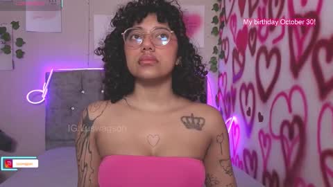 Snapshot of luckyswagson chatting on 25, 10, 2025 Luanis online show from 25, 10, 2025