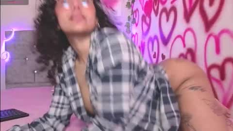 Snapshot of luckyswagson chatting on 16, 11, 2025 Luanis online show from 16, 11, 2025