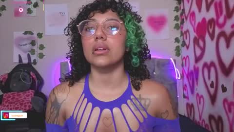 Snapshot of luckyswagson chatting on 4, 2, 2026 Luanis online show from 4, 2, 2026