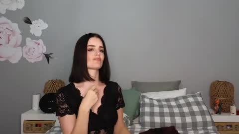 Lucy online show from 26, 4, 2026