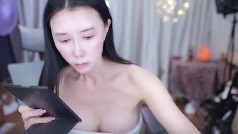 Snapshot of lucy__bb chatting on 14, 1, 2026 Lucy online show from 14, 1, 2026