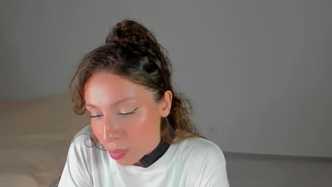 lucy__ray online show from 5, 3, 2026