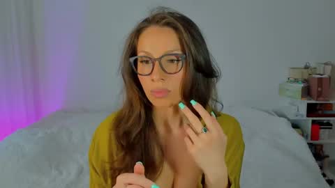 lucy__ray online show from 4, 5, 2026