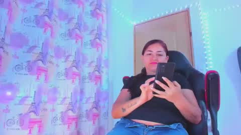lucy online show from 17, 5, 2026