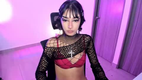 Snapshot of lucy_fernandez chatting on 28, 2, 2025 lucyfer online show from 28, 2, 2025