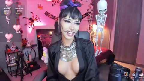 Snapshot of lucy_fernandez chatting on 18, 10, 2025 lucyfer online show from 18, 10, 2025