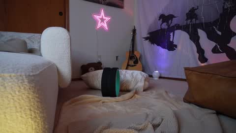 Lucy. online show from 27, 2, 2025