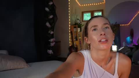 Lucy. online show from 3, 8, 2026