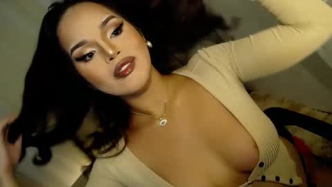 Snapshot of lucy_heartfiliaxxx chatting on 24, 1, 2025 MONA online show from 24, 1, 2025
