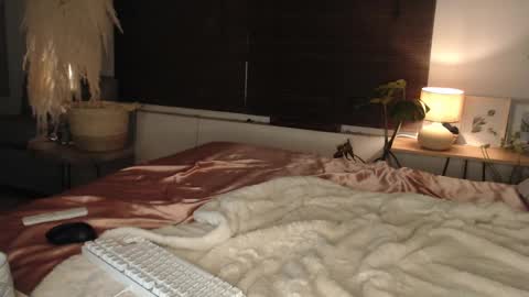 Snapshot of lucy_sweetgirl19 chatting on 18, 2, 2025 luciana online show from 18, 2, 2025