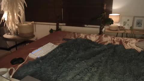 Snapshot of lucy_sweetgirl19 chatting on 5, 3, 2025 luciana online show from 5, 3, 2025