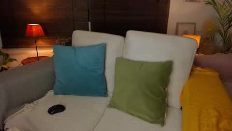 Snapshot of lucy_sweetgirl19 chatting on 2, 11, 2025 luciana online show from 2, 11, 2025