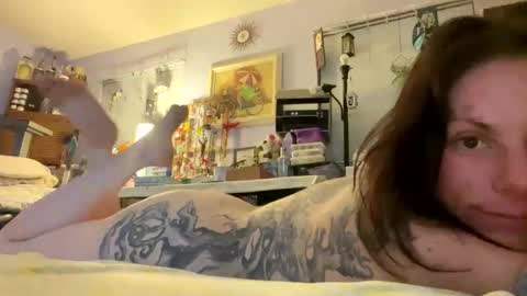 lucyford88 online show from 19, 10, 2025