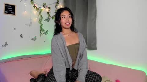 Snapshot of lucygarciia chatting on 7, 3, 2025 Lucy online show from 7, 3, 2025