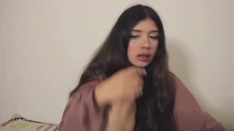lucyportman online show from 30, 6, 2026