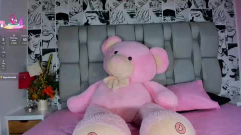 Snapshot of lucyrosse_ chatting on 1, 3, 2026 Lucy online show from 1, 3, 2026