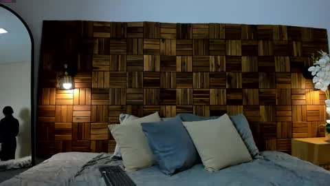 Lucy Liiu online show from 14, 2, 2026