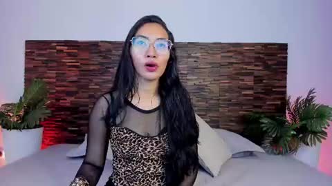 Lucy Liiu online show from 23, 7, 2026