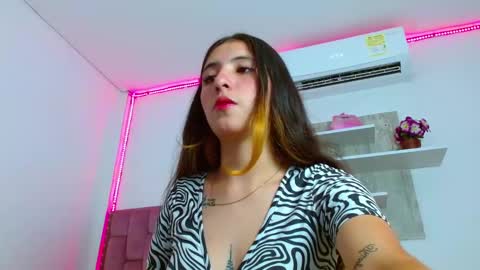 Snapshot of lucyy_start chatting on 27, 1, 2025 LUCY online show from 27, 1, 2025