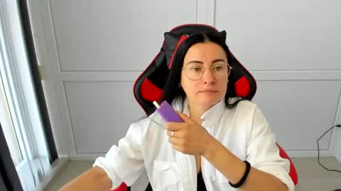 Lucy online show from 19, 7, 2026