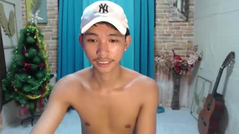 lui_the_fucker online show from 7, 1, 2025