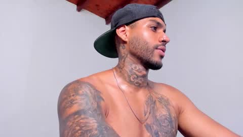 Luigi Vitale online show from 15, 9, 2025