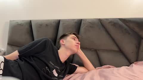 Luis and Alina online show from 28, 1, 2025