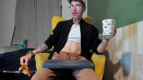 Luis AS online show from 1, 3, 2025