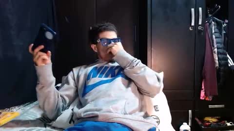 Luis AS online show from 10, 11, 2025