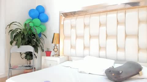       online show from 14, 1, 2025