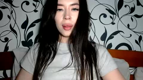luisa lovedom online show from 25, 6, 2026