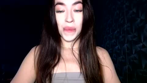 luisa lovedom online show from 25, 7, 2026
