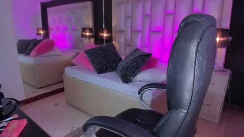 Luisa  online show from 25, 6, 2026