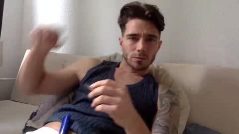 Snapshot of luisbadx chatting on 23, 2, 2025 Luis Badx online show from 23, 2, 2025