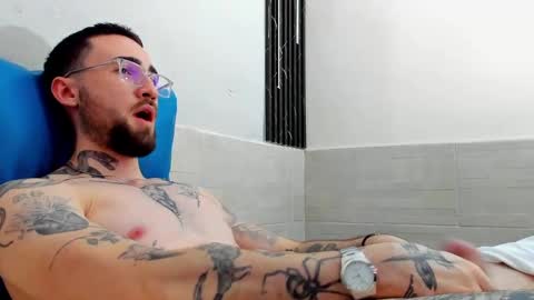 Snapshot of luke_davis01 chatting on 14, 2, 2025 LUKE online show from 14, 2, 2025