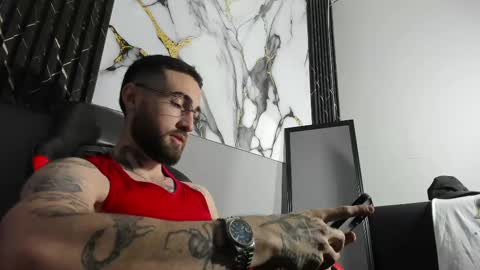 Snapshot of luke_davis01 chatting on 11, 9, 2025 LUKE online show from 11, 9, 2025