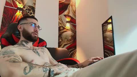 Snapshot of luke_davis01 chatting on 9, 10, 2025 LUKE online show from 9, 10, 2025